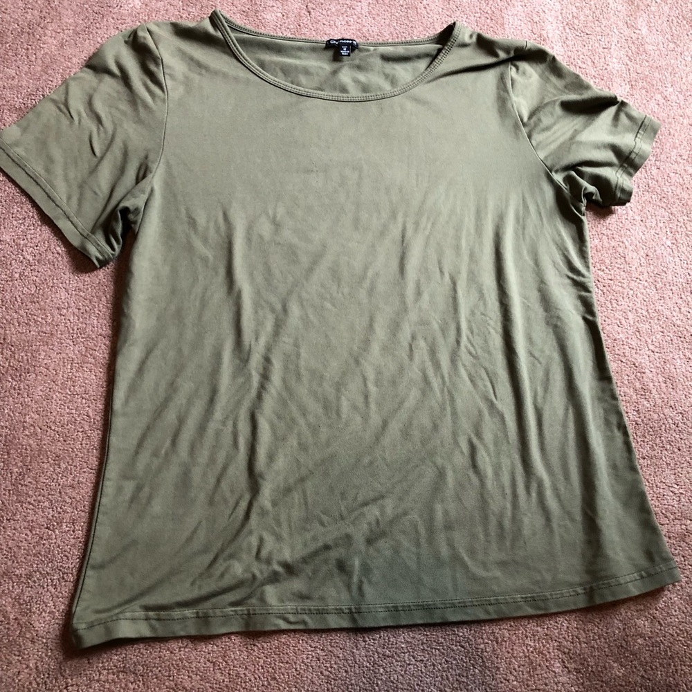 Olive Crewneck Short Sleeve Tee by chances R